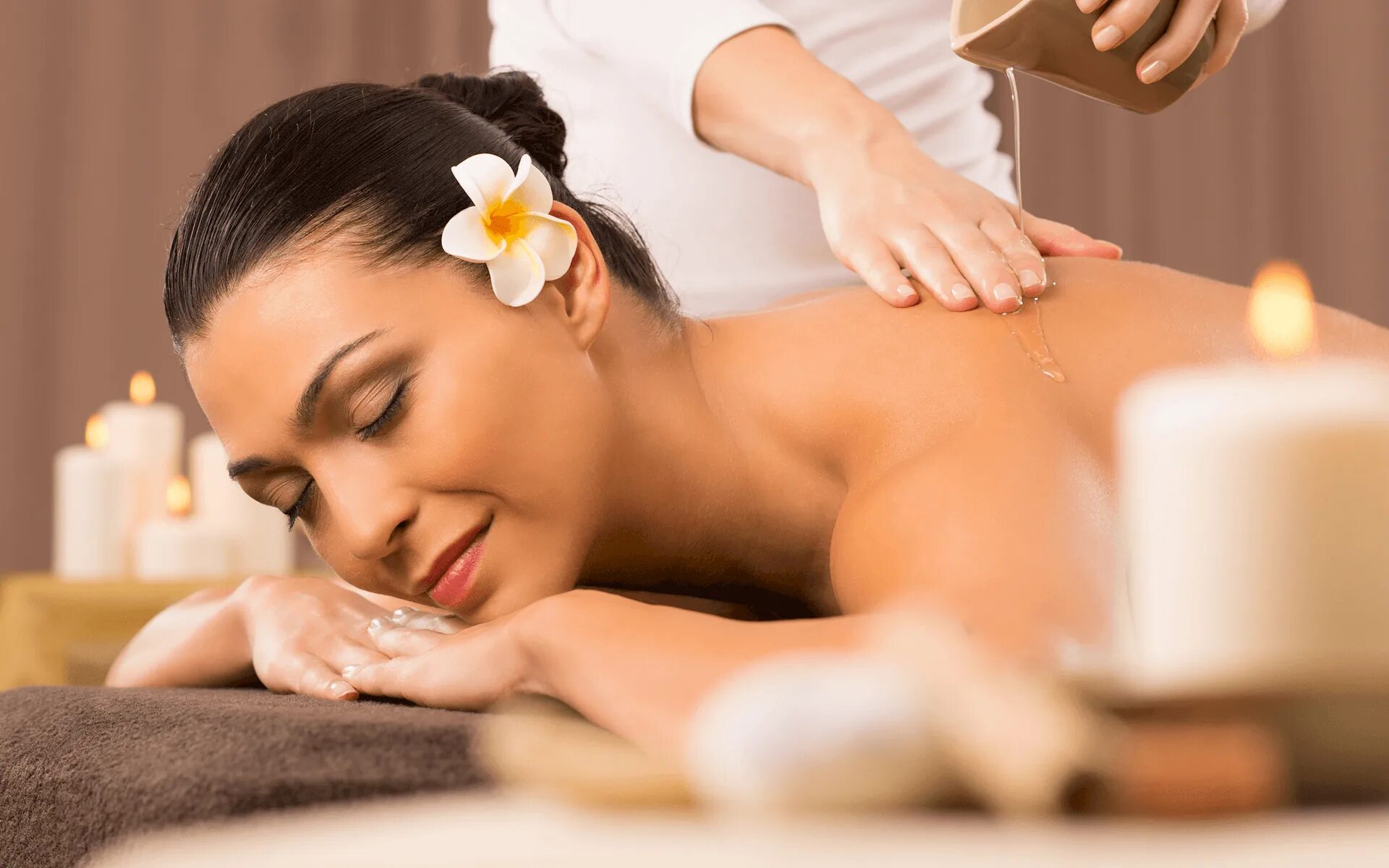 спа процедуры в спб в подарок. классический массаж. спа массаж. подарочный сертификат в спа салон. сертификат в спа салон.