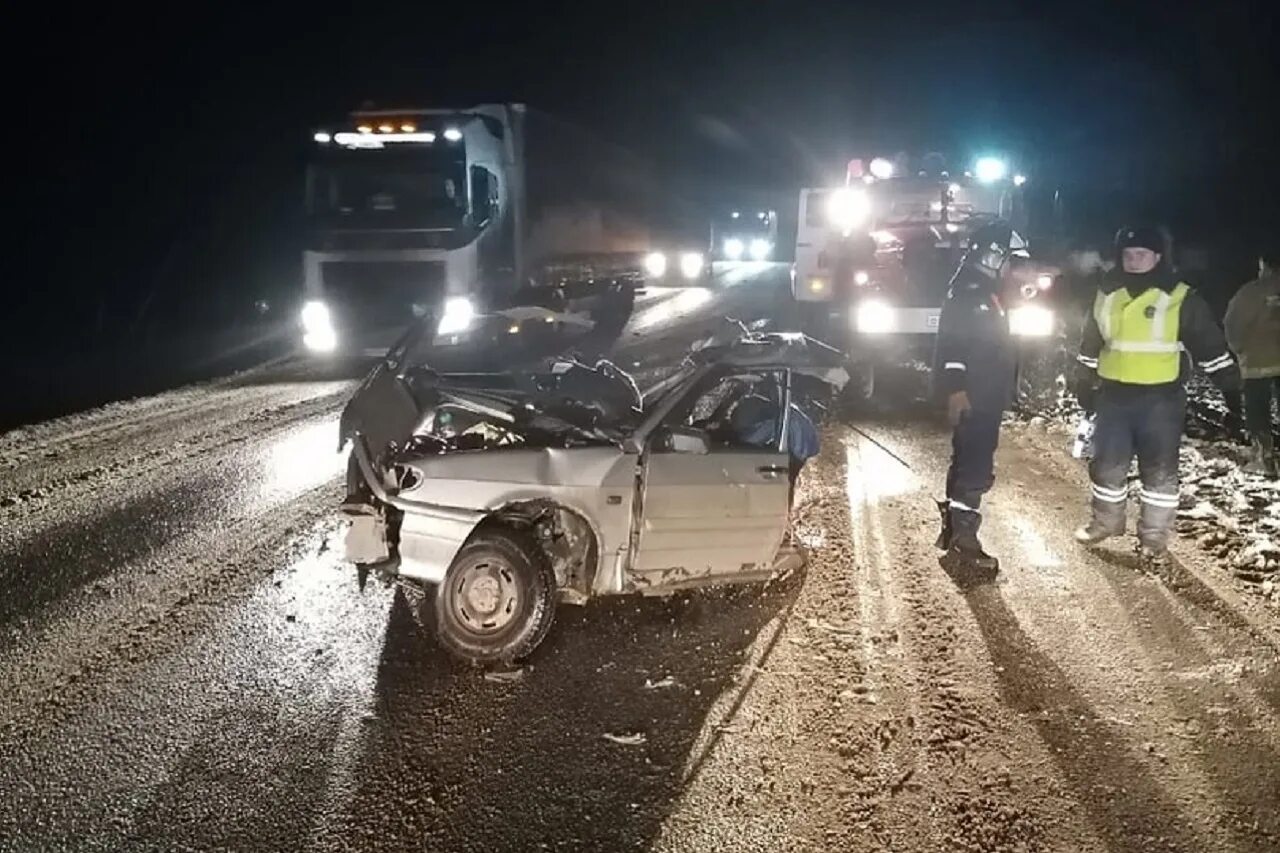 М 5 упал. ДТП трасса м5 Златоуст Челябинск. ДТП на трассе м5 Усть-Катав. ДТП сегодня в Челябинской области на м5 Челябинск Уфа. ДТП на м5 вчера в Челябинской области.