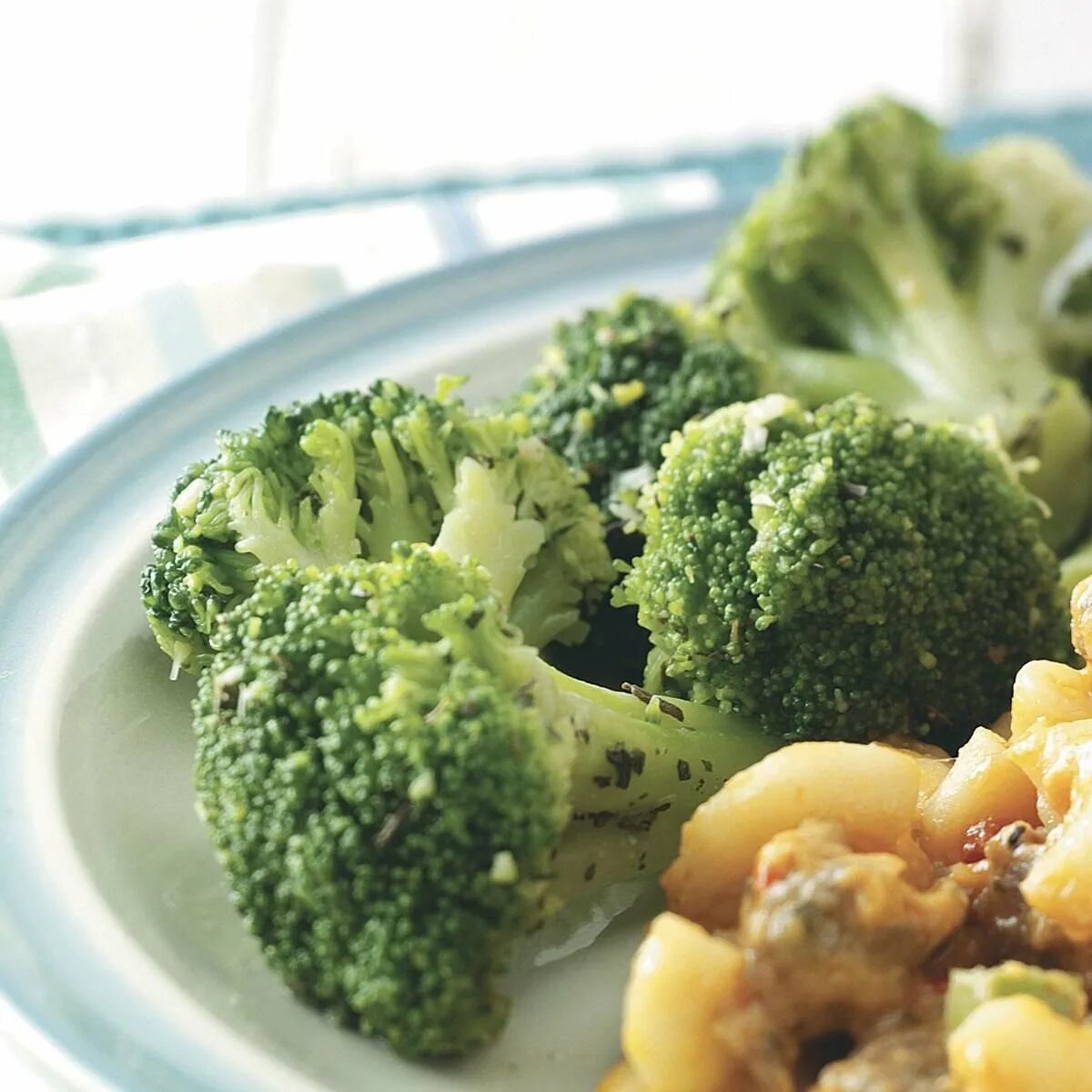 Капуста брокколи. Broccoli Spears. Брокколи припущенная. Кочан брокколи. Постная капуста брокколи