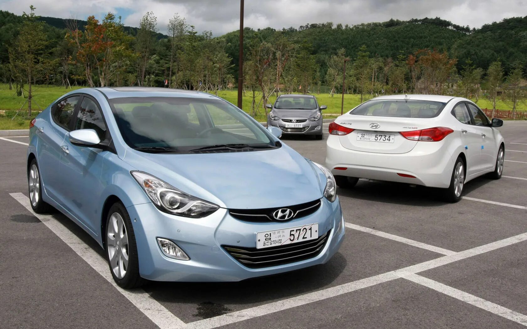 Hyundai avante (5g). Хёндай элантра 6 поколения. Поколение хендай аванте. Поколение хендай аванте. Hyundai avante 4 поколение белая.