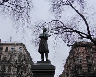 Памятник пушкину на пушкинской улице