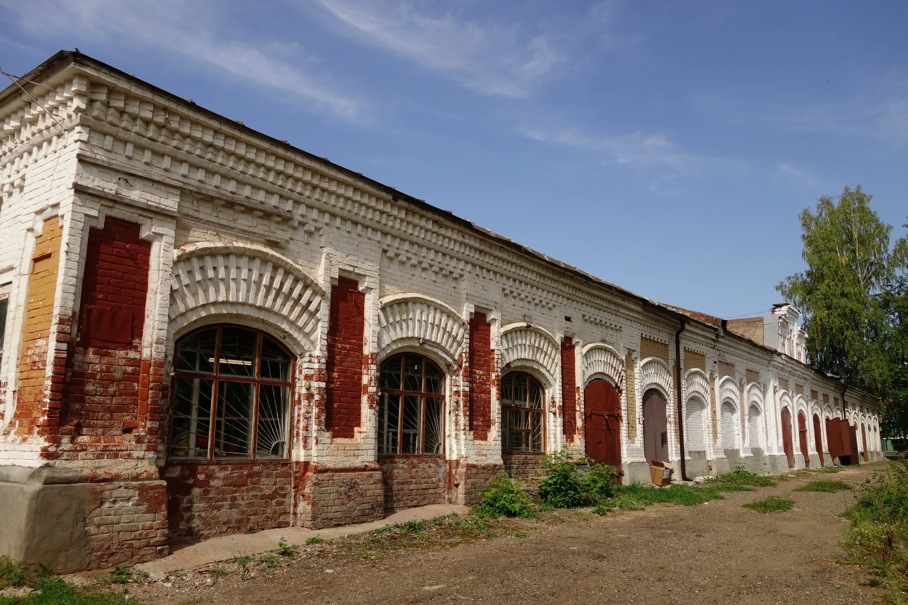 Торговые ряды Оса Пермский край. Старые торговые ряды Оса. Торговые ряды Пермь. Торговые ряды деревянные старые. Улицы осы пермского края