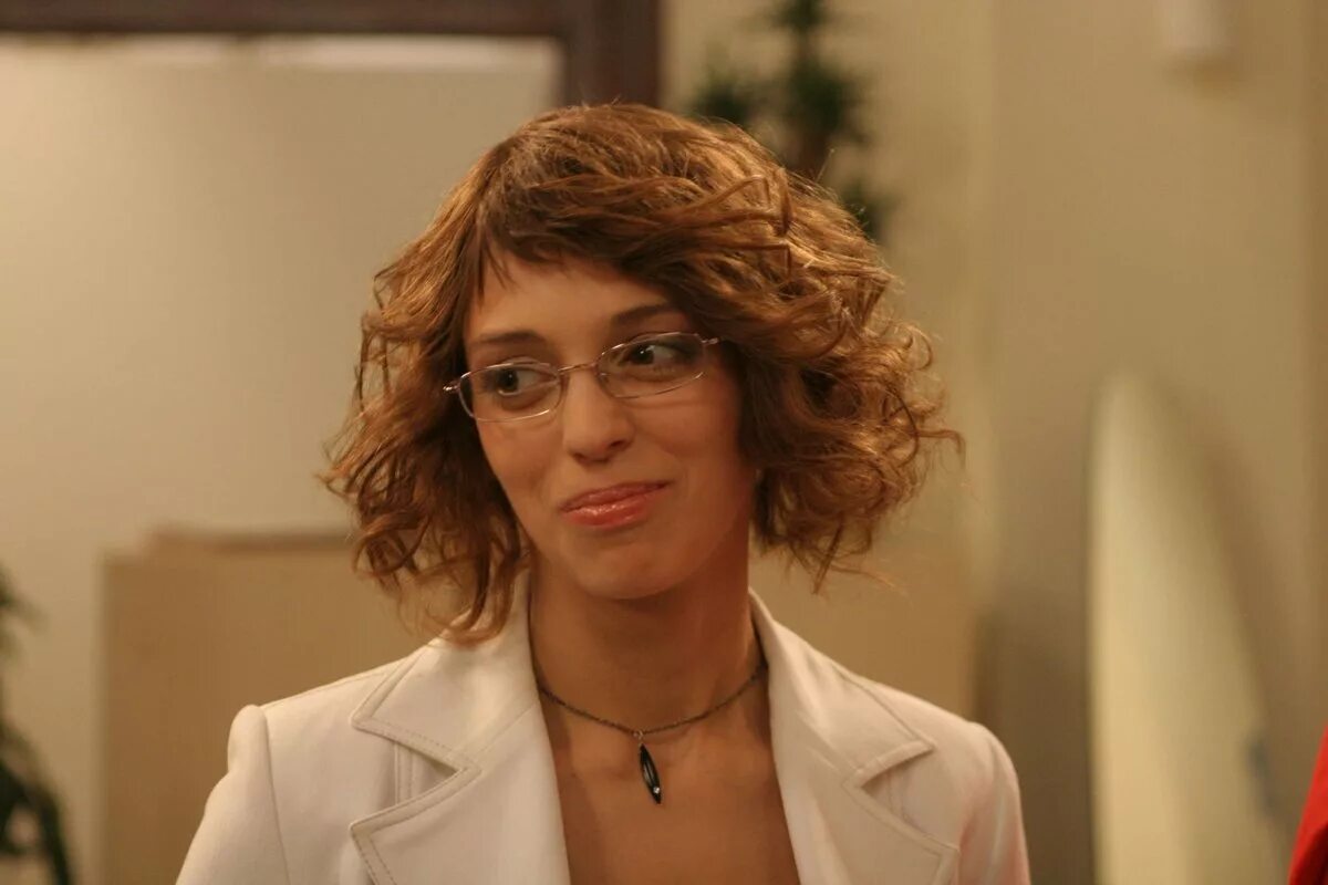 не родись красивой катя уходит из зималетто. не родись красивой катя уходит из зималетто. катя пушкарева и андрей жданов. не родись красивой здание зималетто. не родись красивой возвращение кати в зималетто.