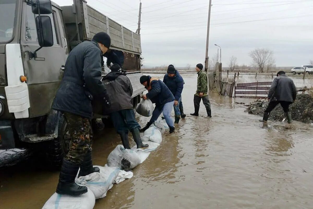 Сел басу. Паводок. Наводнение в Казахстане. Потоп в ЗКО. Затопление населенных пунктов.