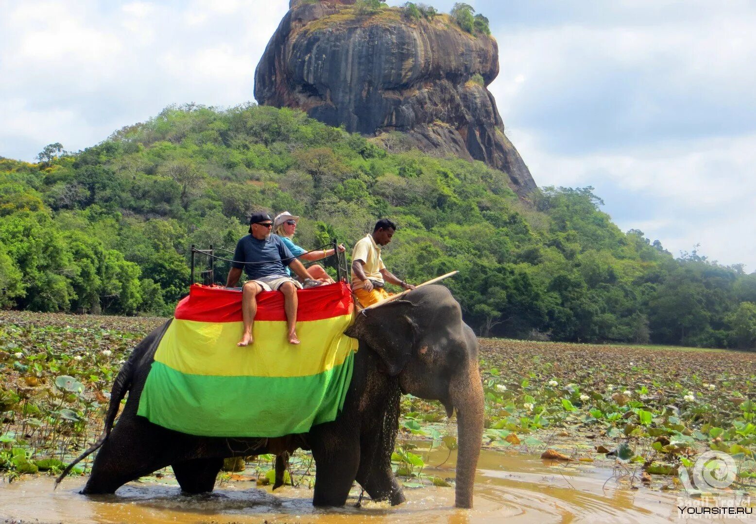Шри ланка туристы 2024. Шри Ланка туризм. Шри Ланка экзотика. Шри Ланка экотуризм. Шри Ланка туристы.
