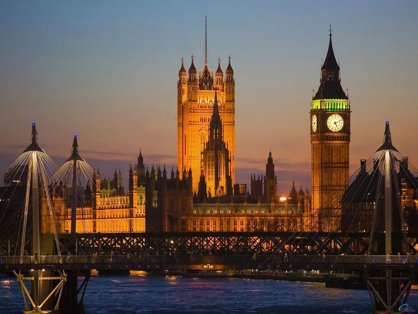 London is than new york. Вестминстерский дворец, Лондон, Великобритания. Биг Бен и Вестминстерский дворец. Биг-Бен (башня Елизаветы). Вестминстерский дворец Лондон ночь.
