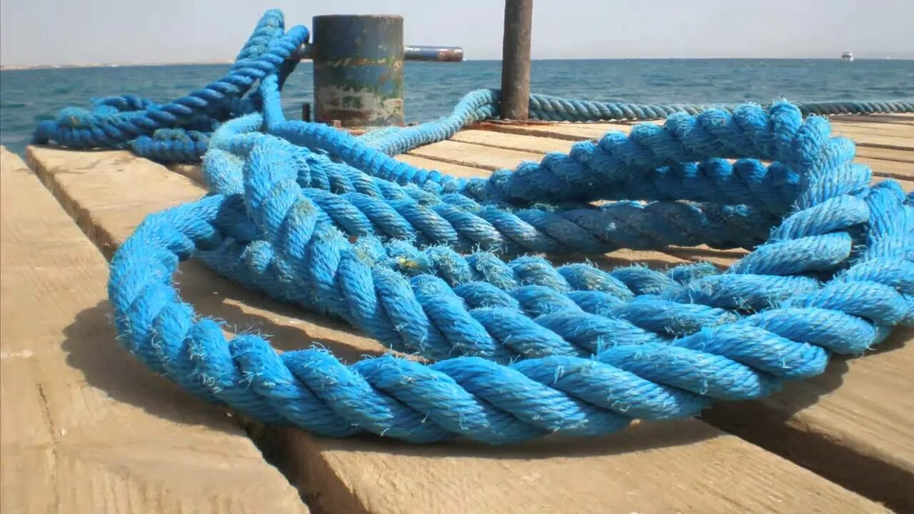 Морской добавить. Морской канат. морской узел. морская веревка. морские канаты и веревки.