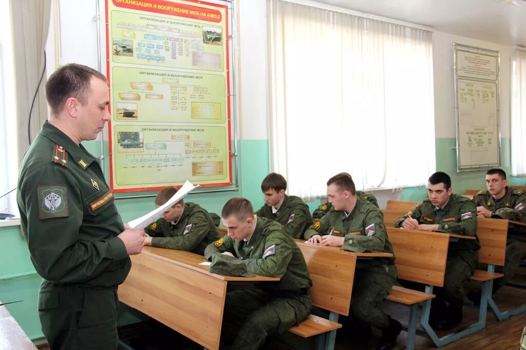 Занятия с военнослужащими. Курсанты военной кафедры. Увц вгту. Вс обучения. Увц вгту.