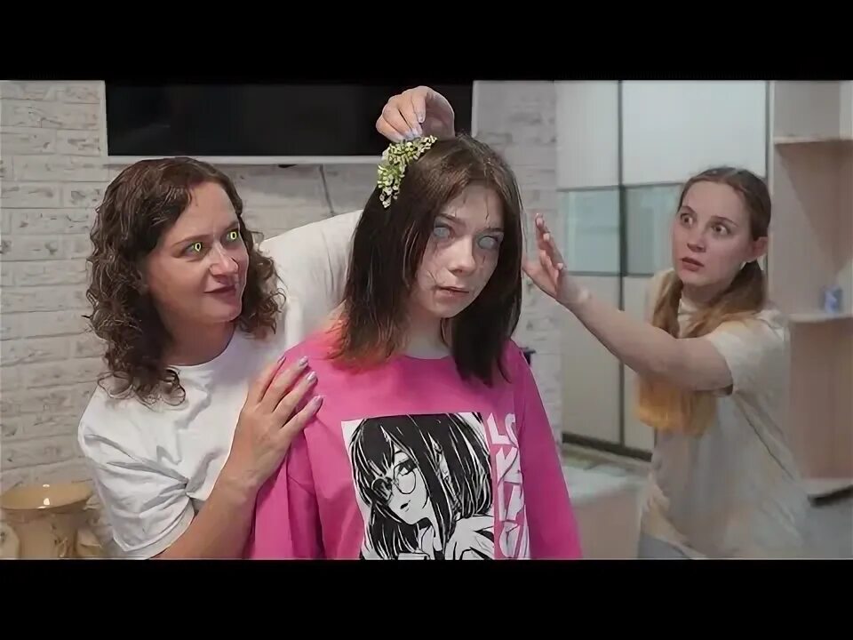 Девушка родила от отца. Переодели в девочку. Corey maison и мать. Мама превратила. Дочь ксении сапожковой.