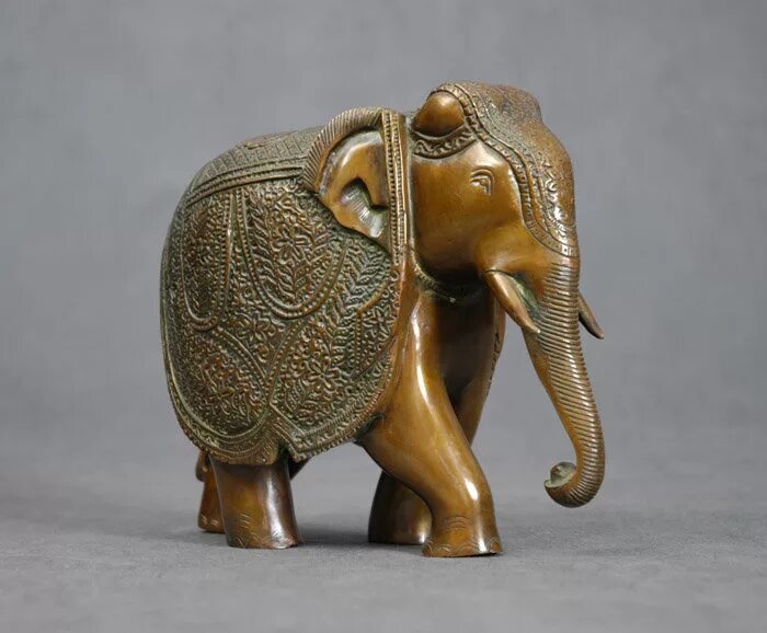 Где купить слона. Ганеша слон Индия сувениры. Статуэтка Слоник. Слон фигура. Фигурки индийских слонов.