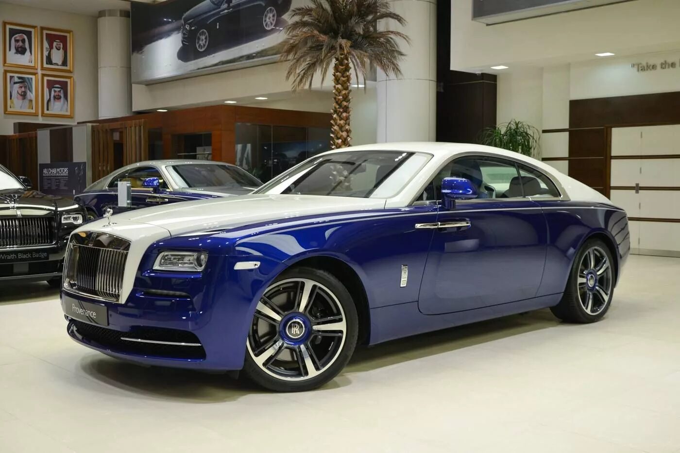 Роллс врайт. Роллс Ройс врайт. Rolls Royce Wraith синий. Роллс Ройс купе. Rolls Royce Wraith Coupe.