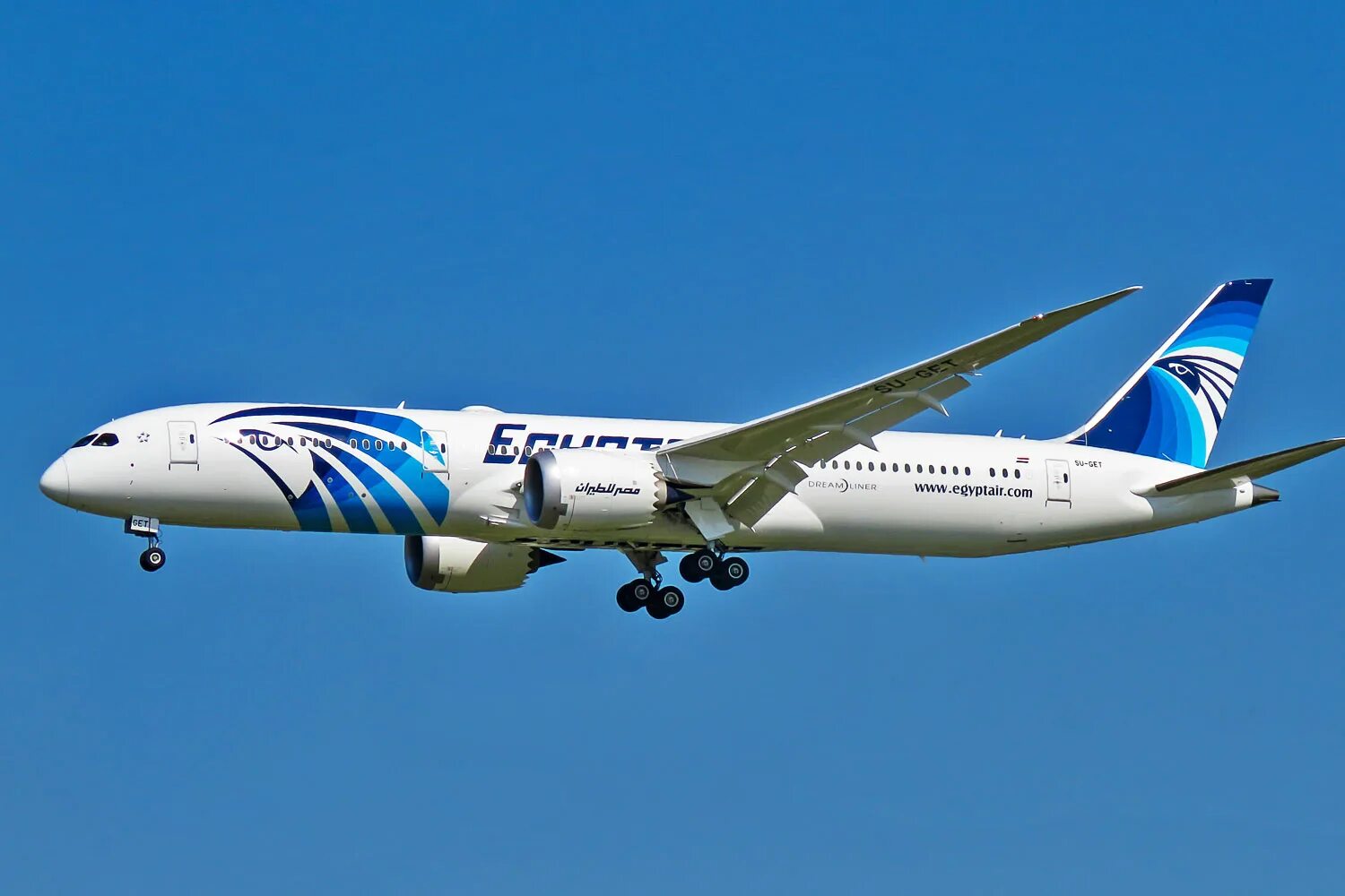 Egyptair отзывы. Boeing 787-9. 787-900 EGYPTAIR. EGYPTAIR a321. Боинг 787-300 787 300.