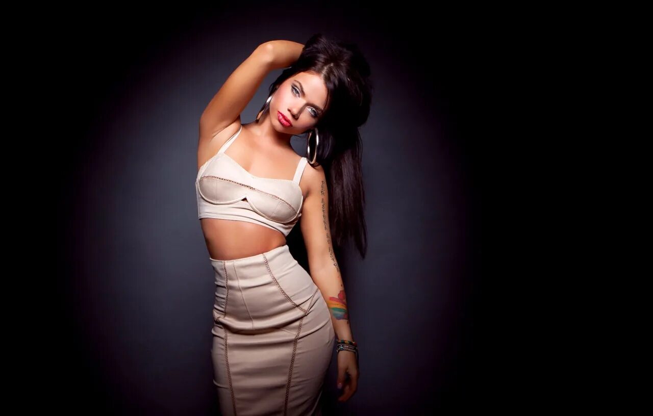 Девочке твоей клип. Девочке твоей клип. Девочке твоей клип. Девочке твоей клип. Бьянка потолстела.