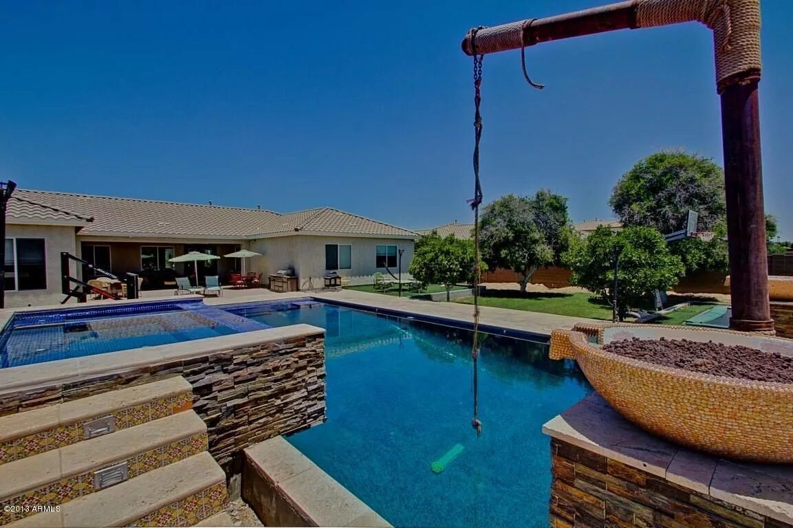 Swing swim. Swing swim