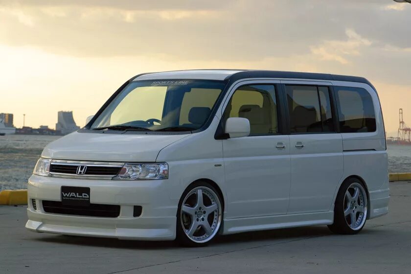 Honda Stepwgn 2g. Honda Stepwgn rf4. Honda Stepwgn rf2 Tuning. Обвес Honda Stepwgn rf3. Honda rf3