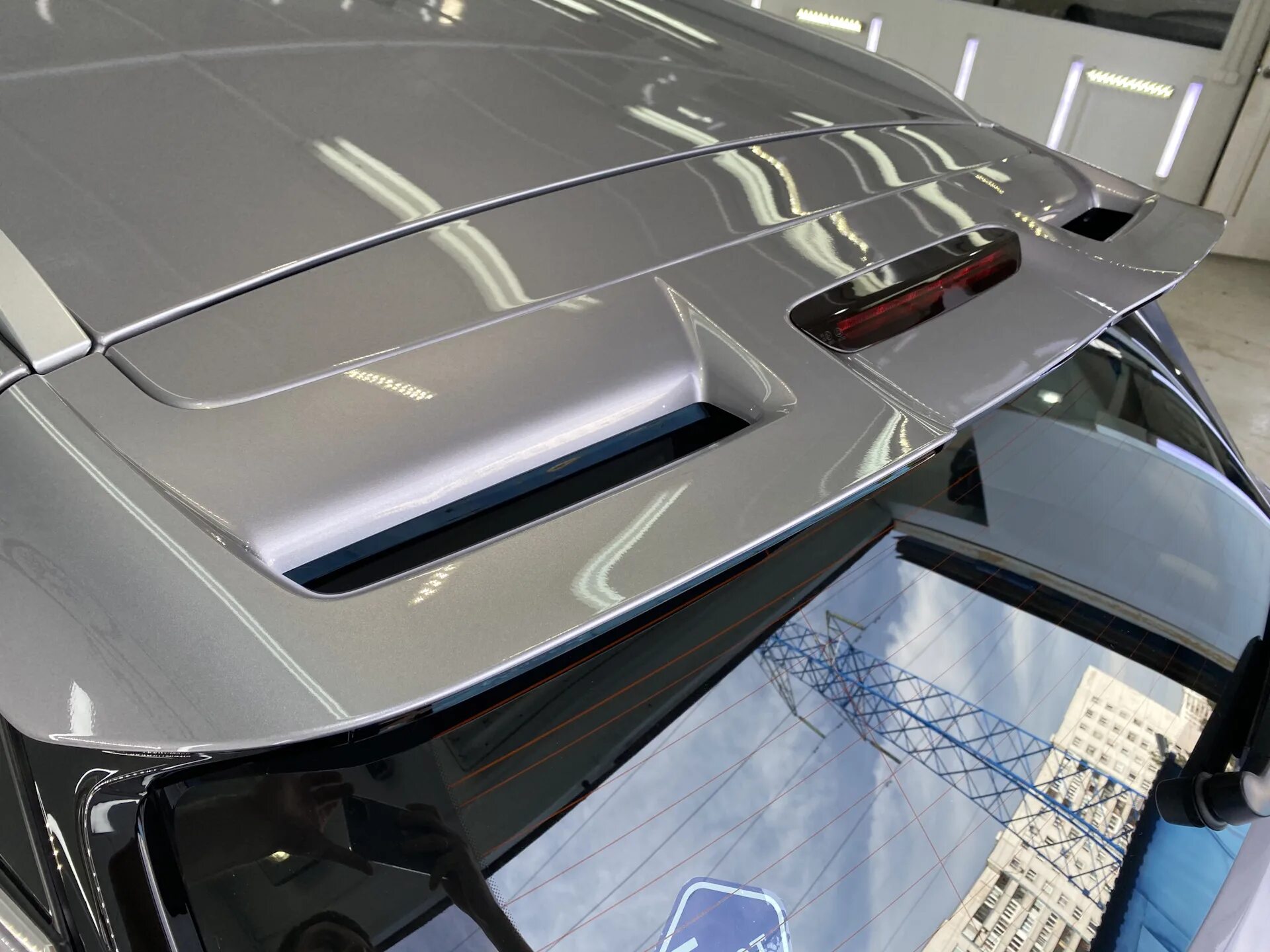 Капот джили атлас. Geely Coolray 2023. Джили Кулрейл 2023. Geely Coolray 2023 панорамная крыша. Geely Coolray панорамная крыша.