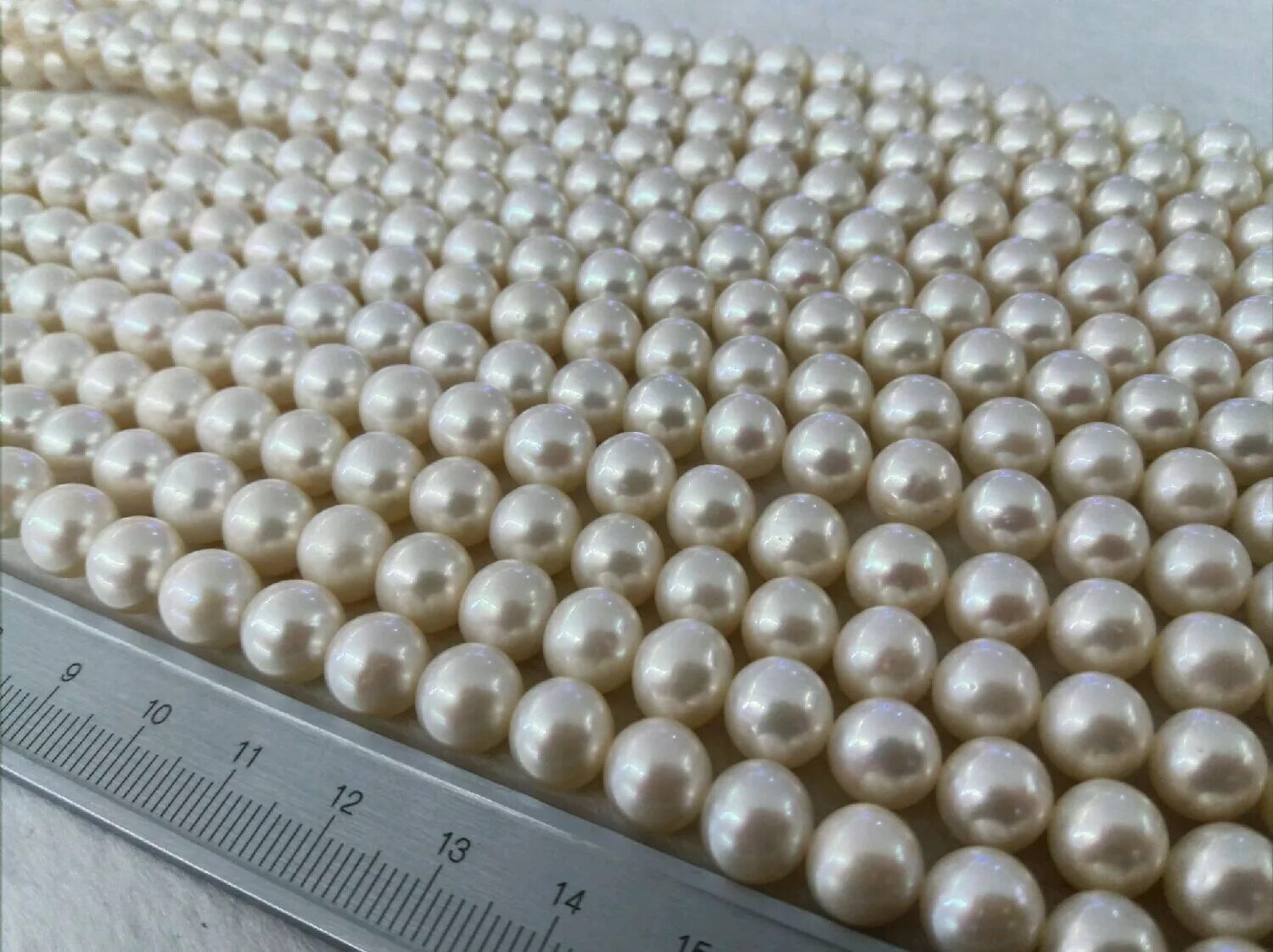 Ожерелье из жемчуга на леске. Круглый жемчуг натуральный. Озон жемчуг. Серьги с натуральным жемчугом. Бусы с жемчугом.