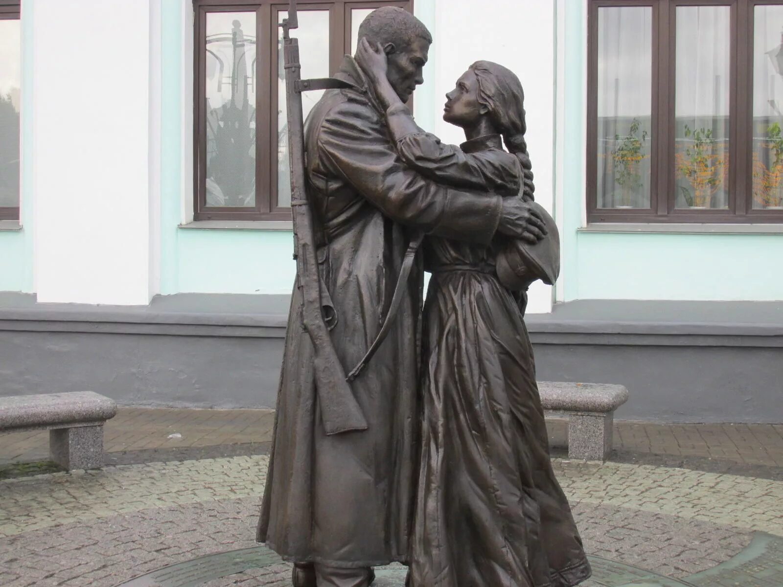 Памятник «прощание славянки». Москва, Россия. Мемориал «прощание славянки» на белорусском вокзале.. Памятник прощание славянки в Москве. Памятник маршу прощание славянки. Памятник прощание