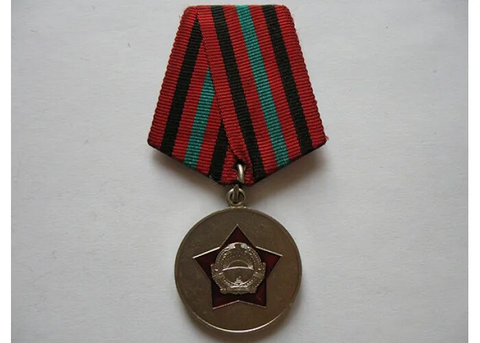 медаль за выслугу 5 лет минобороны россии. медаль за выслугу лет мо 5 лет. надбавка за выслугу лет. медаль за 20 лет безупречной службы в мвд ссср. медаль за отличие в военной службе 3 степени.