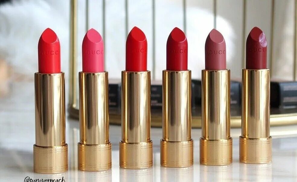 Smashbox be legendary reds rouge a levres made it. Губная помада rouge a levres. Матовая помада rouge levres velours. Smashbox rouge a. Губная помада rouge a levres.