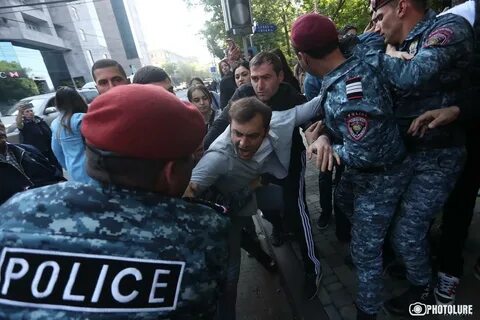 Армения что происходит