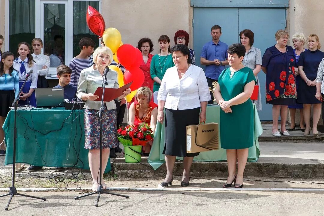 Гвардейская школа гимназия. МБОУ Гвардейская школа гимназия 2. Гвардейская школа гимназия 3 Симферопольский район. Гвардейская школа 1 Симферопольский район. Школа 2 симферополь электронный