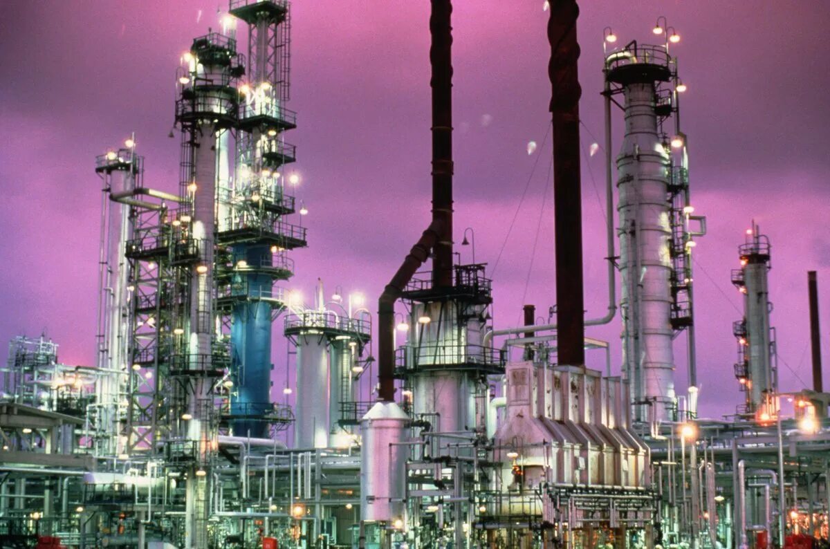 Невинномысский химический завод. Завод азот невинномысск. Заводы нефтехимического машиностроения. Салаватский нефтеперерабатывающий завод. Заводы нефтехимического машиностроения.