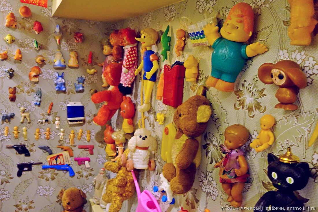 Включи игрушка старый. Советские детские игрушки. Старые советские игрушки. Детские игрушки советских времен. Старые коллекции игрушек.