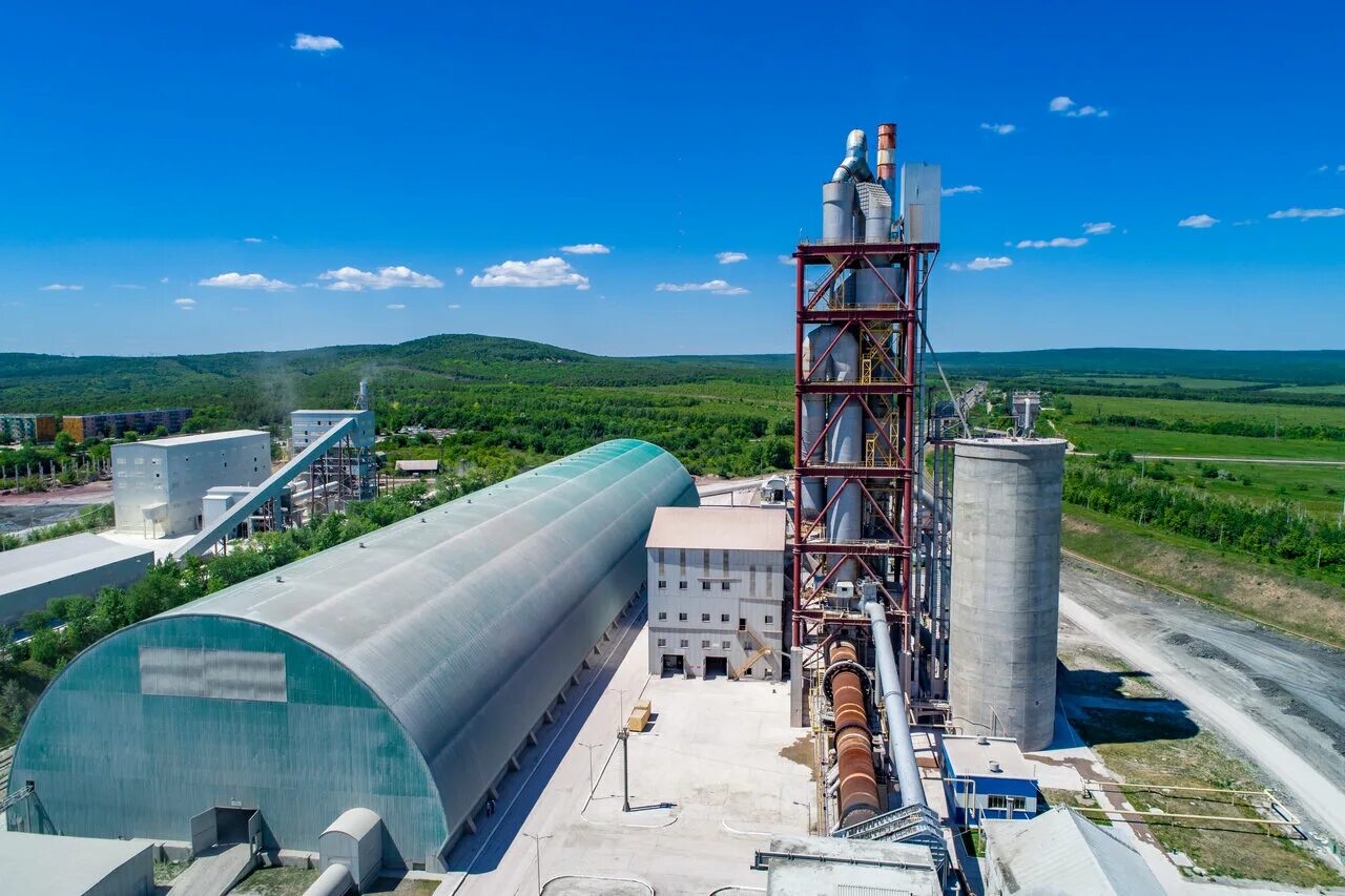 цементный завод вольск. половинка цементный завод. цементный завод саратов. Holcim цемент завод вольск. завод холсим вольск.