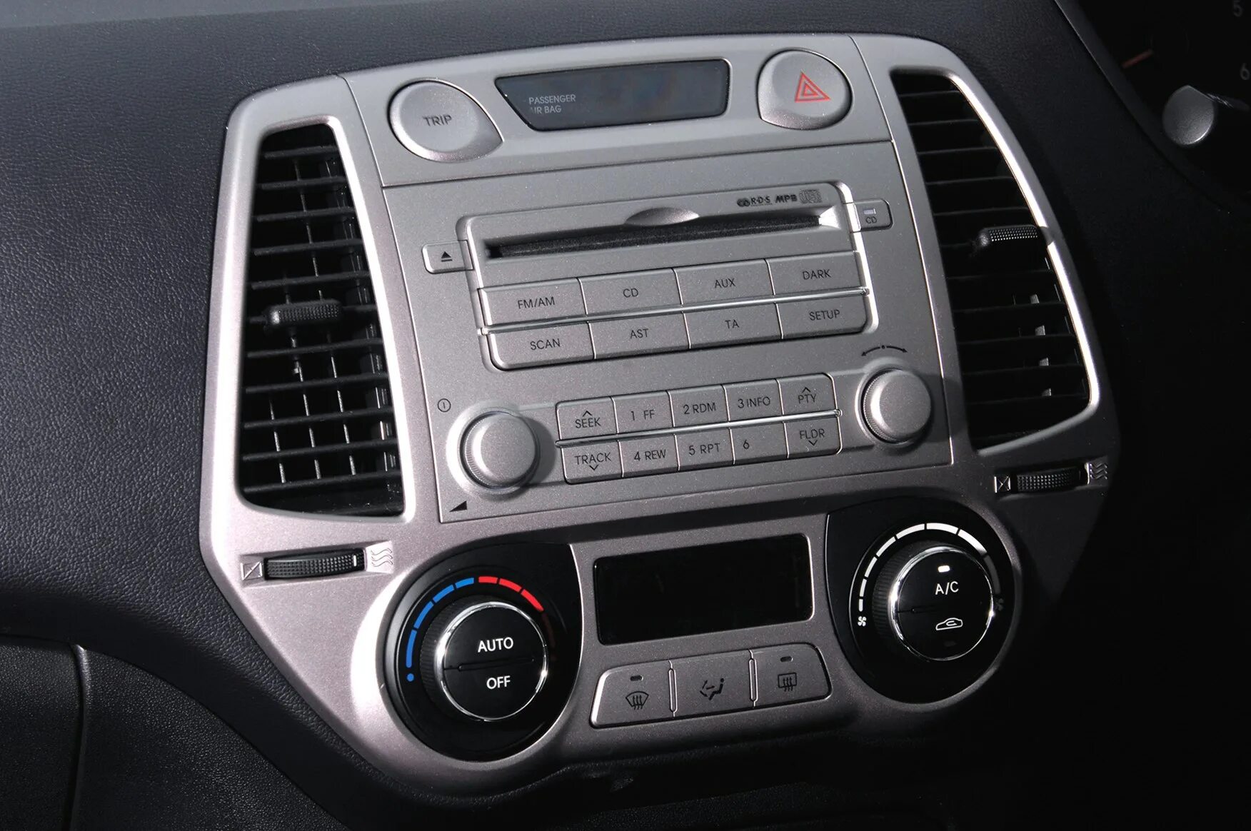 Кассетный магнитофон эленберг. Магнитола киа сид 2008 sw. Магнитола vw polo sedan 2015. Магнитолы 2011. Kia ceed 2011 панель.