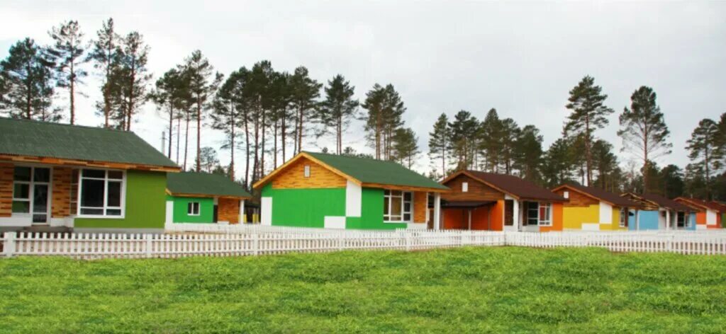 Поселок 4/5 фото. Четыре сезона 2 коттеджный поселок. 4 сезона поселок звенигород. 4 поселок. Дом 4 сезона ангарск.