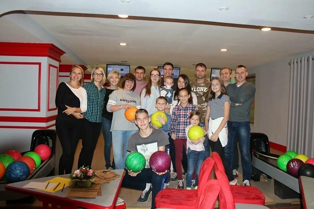 шары для боулинга. панфиловский проспект 10 зеленоград боулинг. боулинг иремель уфа. мореон боулинг. боулинг железногорск курская.