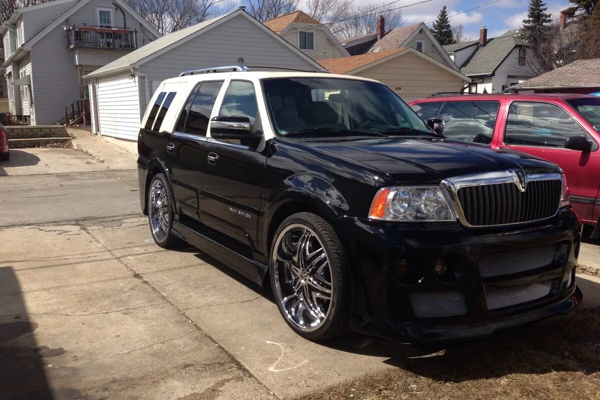 Диски колесные lincoln navigator 2007 года. Lincoln navigator 2003 5. Lincoln navigator 2007 tuning. Линкольн навигатор 2004. Диски линкольн навигатор 2.