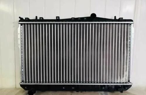 Chevrolet lacetti 1. 6 механика. Радиатор на шевроле лачетти 1. Радиатор лачетти седан. Радиатор chevrolet lacetti (j200).