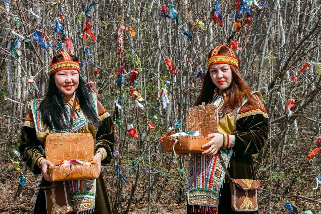 Народ эвенки красноярский край. Эвенки красноярского края. Народы забайкалья эвенки. Эвенки на празднике бакалдын. Эвенки красноярского края.