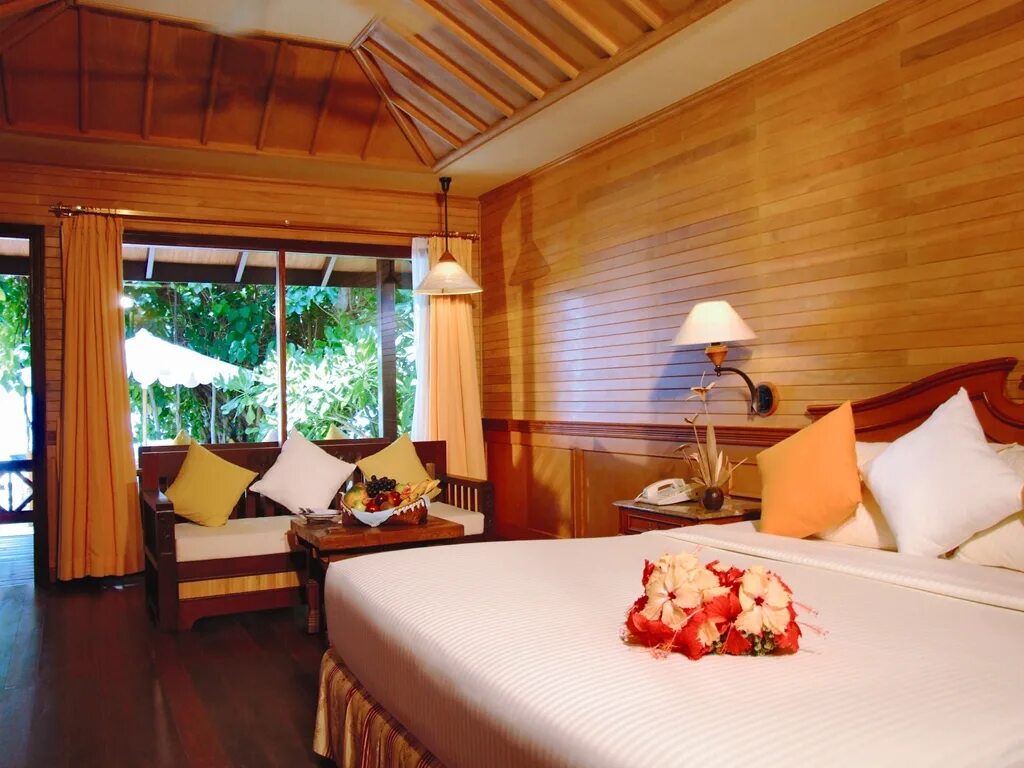 Royal island 5. Royal Island Resort & Spa 5*. Royal Island Resort Spa 5 Мальдивы Баа Атолл. Royal Island Resort & Spa (Horubadhoo, Baa Atoll). Royal Island Resort Spa Sunset Beach Villa.