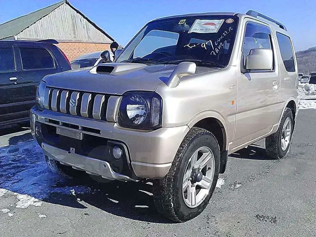 Купить сузуки в владивостоке. Suzuki Jimny 2007. Suzuki Jimny 2007 года зеленый. Сузуки Джимни зеленый угол 2022. Suzuki Jimny 1996 Приморский край.