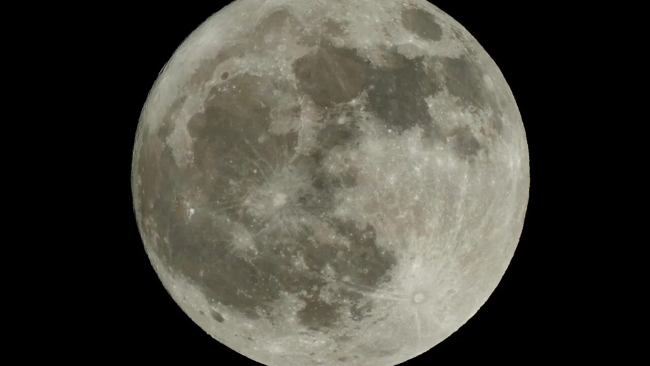 Ютуб мун. Moon HDR. Полнолуние в Санкт-Петербурге. Луна в полный рост в Канаде. Фото полной Луны в Санкт-Петербурге.