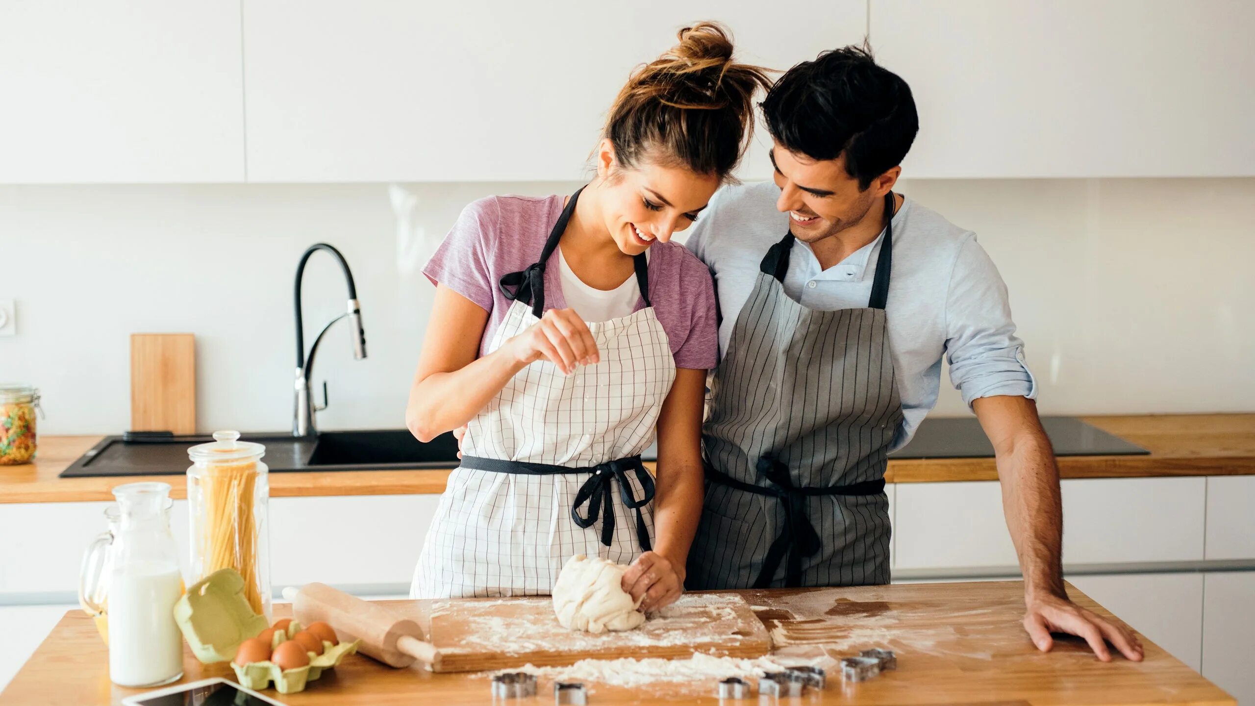 Cooking in another. Cook in an Apron. Cooking Life. Cooking and Baking Accessories. Baking and Cooking Concept.