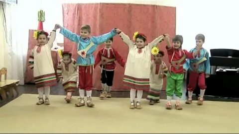 Танец с балалайками в детском