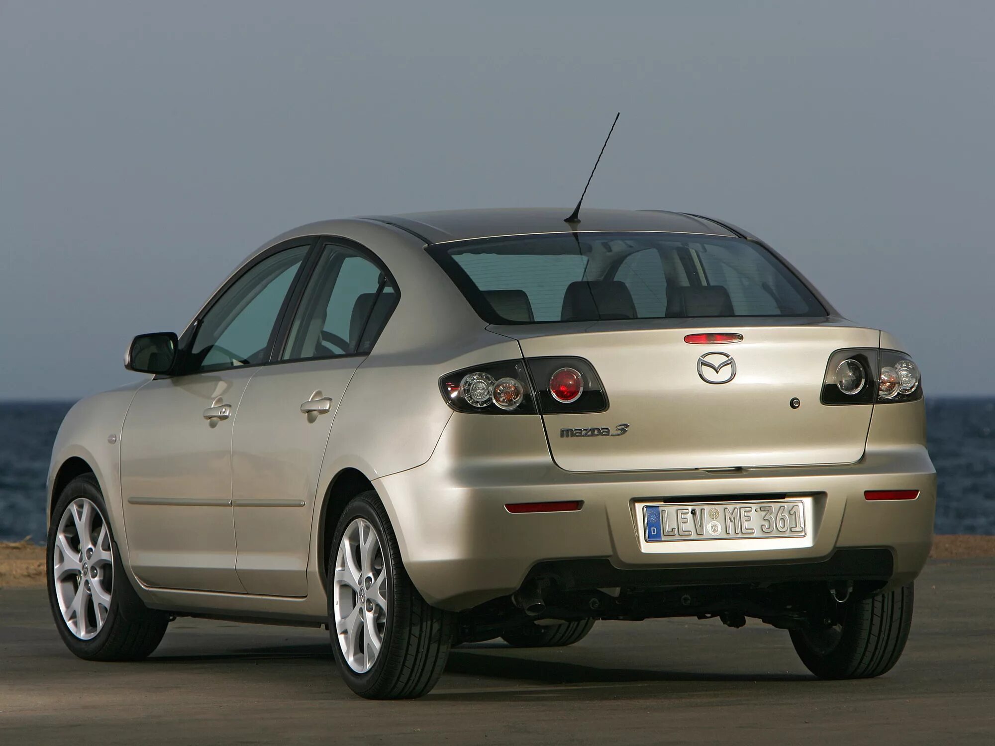 6. мазда 3 1 бк. Mazda 3 1 bk. Mazda 3 2003 хэтчбек. Mazda 3 bk 2003.