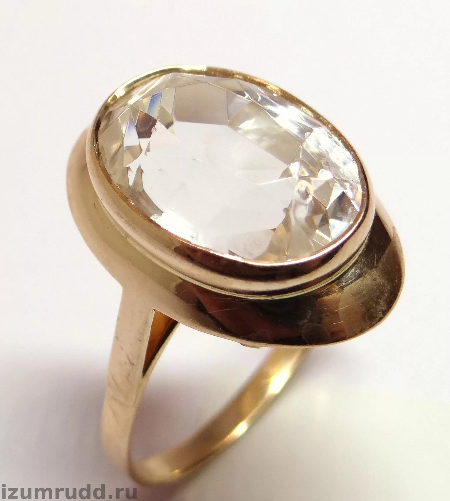 Кольцо с горным хрусталем в золоте 585. Кольцо горный хрусталь золото октагон. Кольцо с горным хрусталем в золоте 585. Кольцо с горным хрусталем в золоте 585 старое золото. Золотое кольцо sokolov 715875 с фианитом и горным хрусталём.