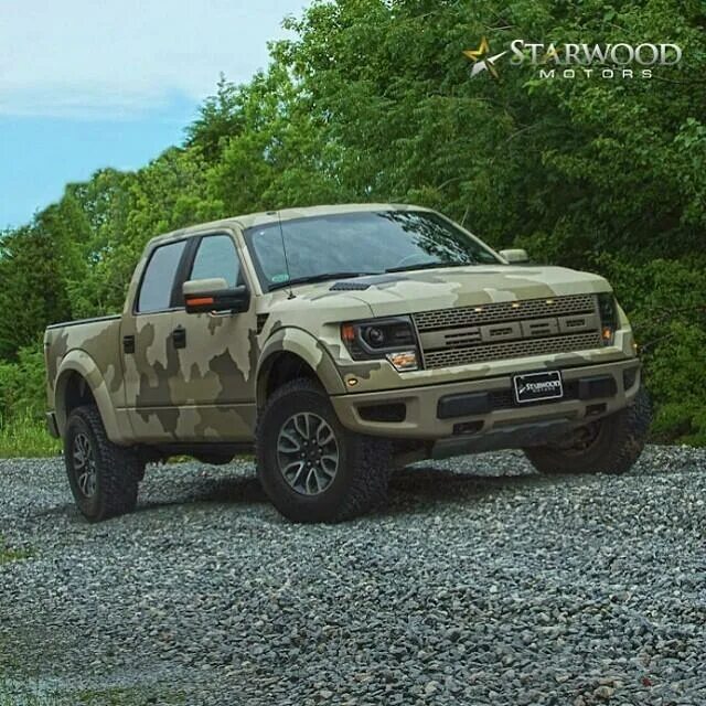 Раптор хаки. Ford f150 Raptor хаки. Ford Raptor камуфляж. Форд ф 150 Раптор камуфляж. Форд Раптор зеленый.