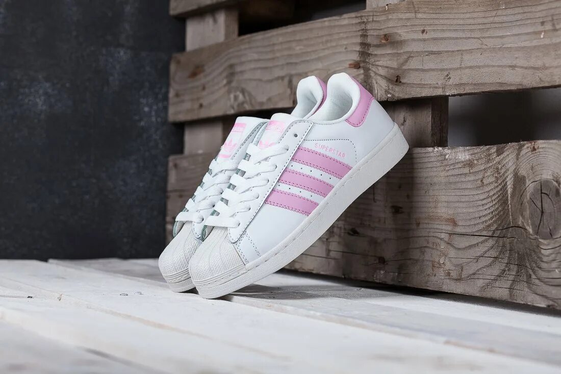 Green, White & Gold adidas Originals Superstar Shoes Adidas shoes women, Fashion