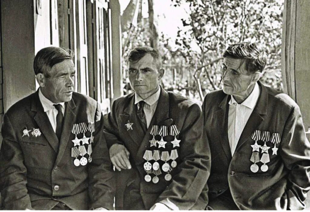 Кавалеры трёх орденов славы Узбекистана. Кавалеры ордена славы 1945. Кавалеры ордена славы участники ВОВ. Сколько лет было в 1945