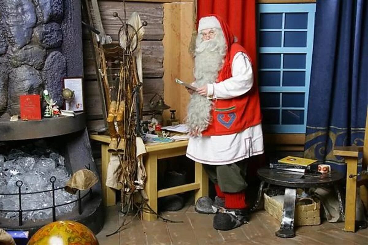 Йоулупукки дед Мороз. Дед Мороз в Финляндии йоулупукки. Финляндский дед Мороз йоулупукки.
