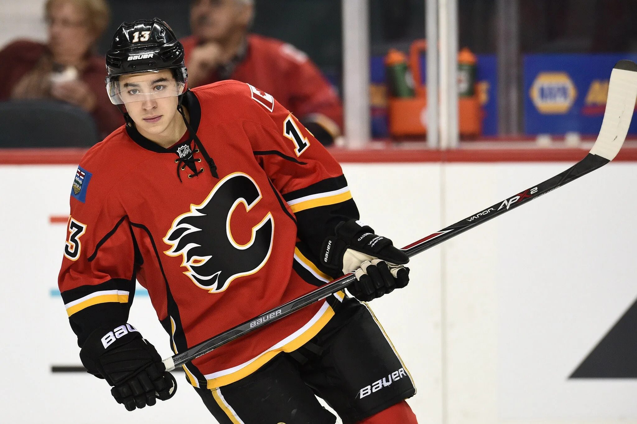 Джонни Гудро Калгари. Джонни Годро хоккеист. Johnny Gaudreau NHL. Джонни Гудро НХЛ рост. Johns n