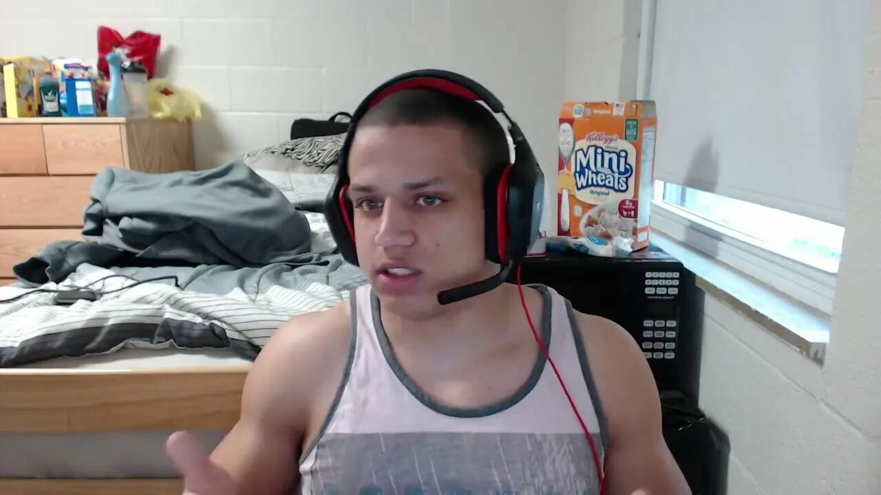 Тома стример. Tyler стример. тайлер league of legends. tyler1 карлик. sovenok стример.