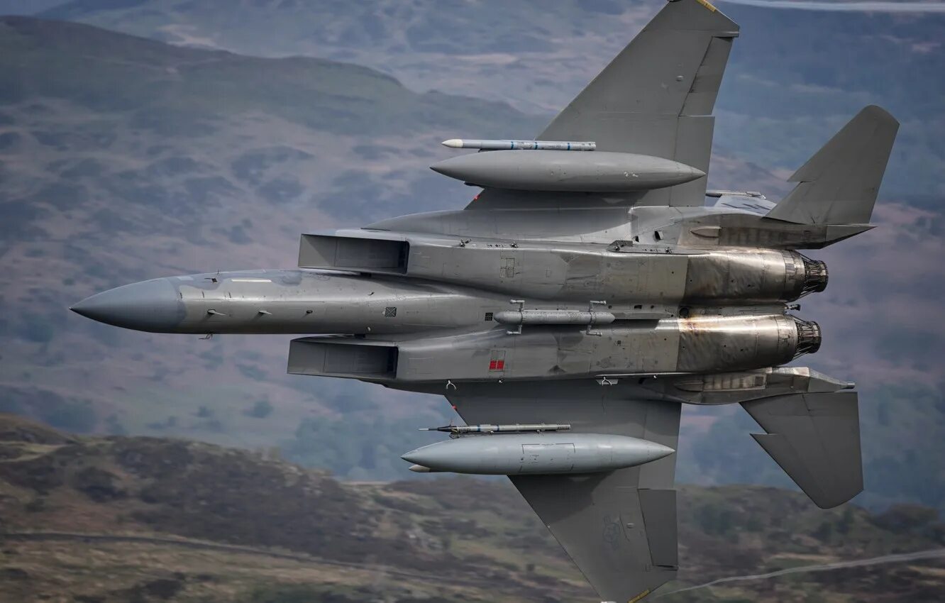 F 15 c d