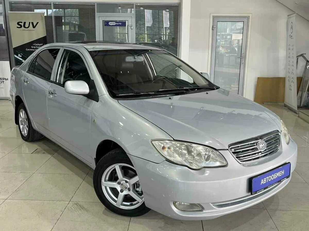 Byd купить в ташкенте. Бид f3 2012 год. Машина Бид ф3 серая. BYD седан. BYD седан серый.